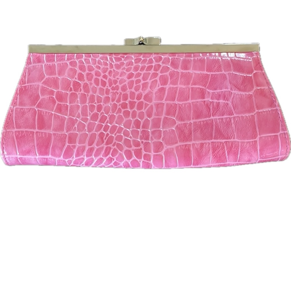 Classic Pink Pebbled Mary Kay Wallet.
